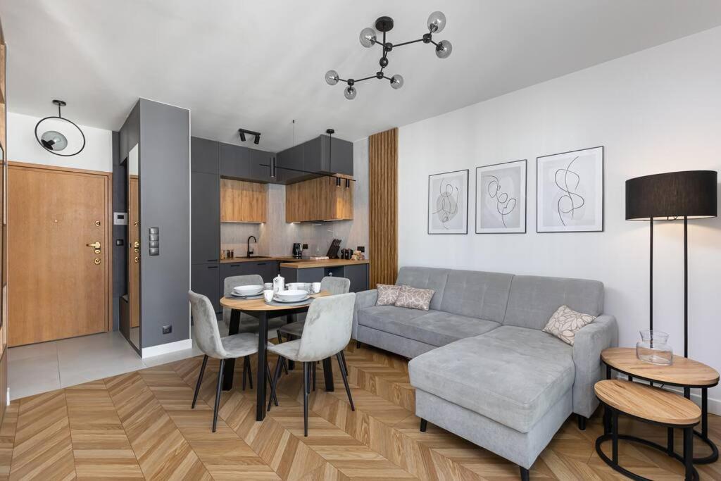 Port Praski Stylish Apartment Near Old Town Warschau Exterior foto